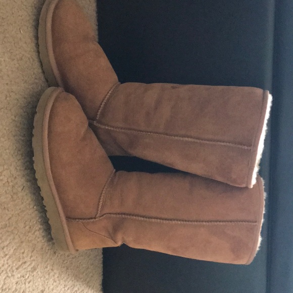 Boots - Picture 2 of 4